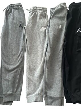 Nike & Jordan Youth Large Sweatpants Bundle (4 Pairs) – Excellent Condition